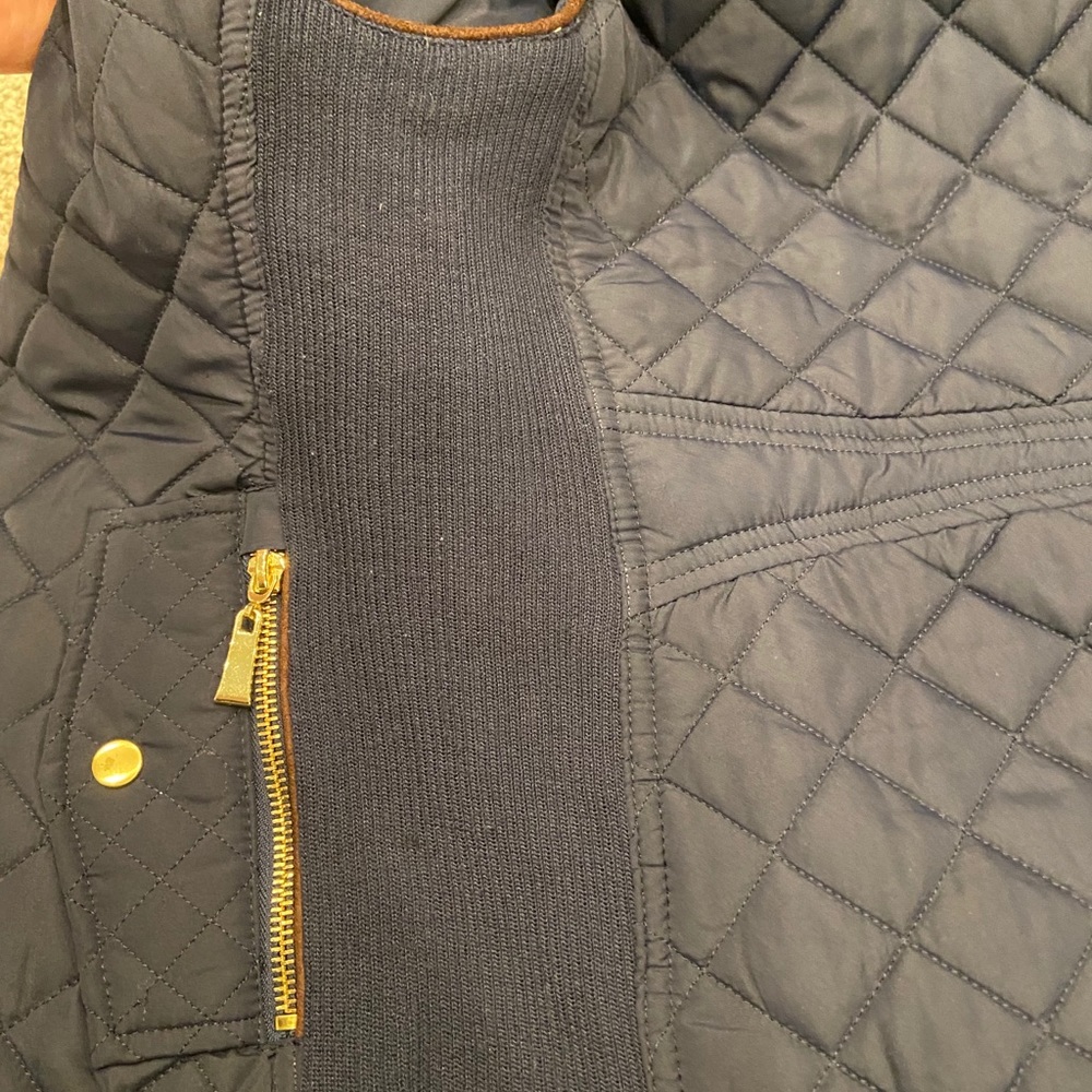 Navy vest - Picture 6 of 6